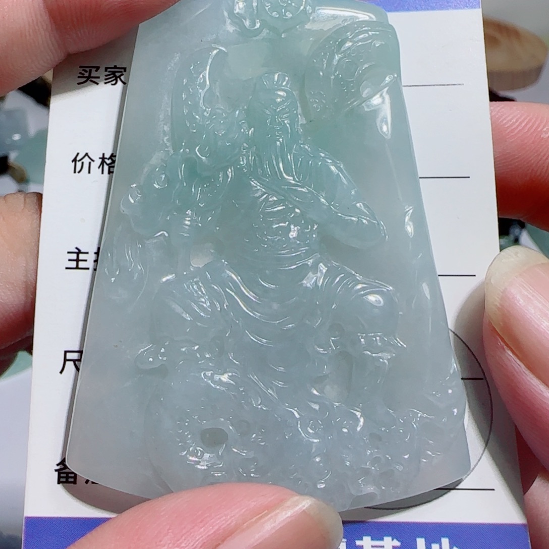 翡翠未镶嵌颈饰关羽