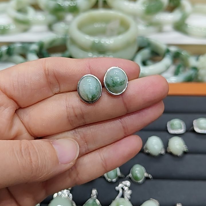 透闪石-蛇纹石玉耳钉银S925镶嵌