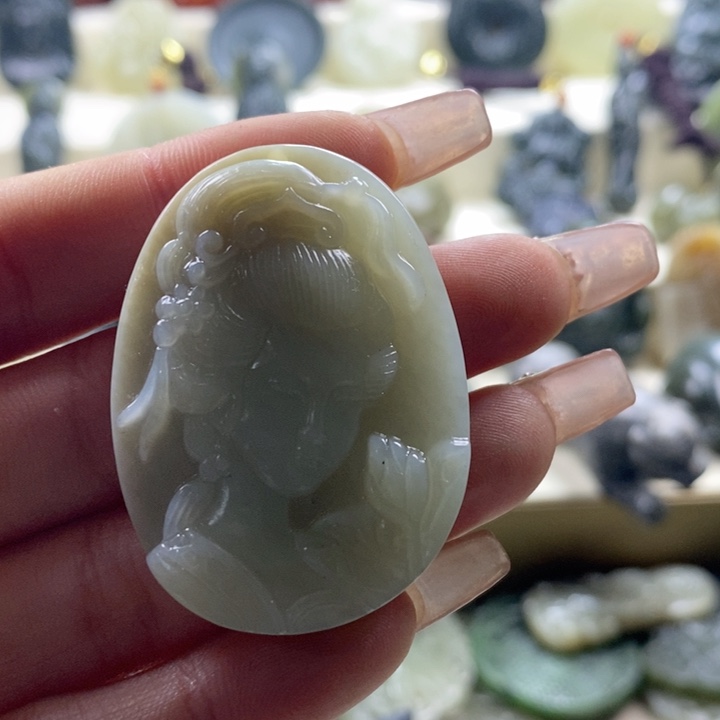 和田玉颈饰未镶嵌