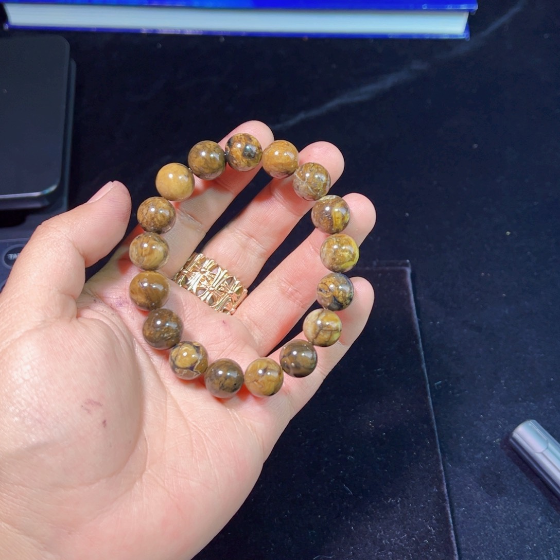 琥珀裸石未镶嵌琥珀