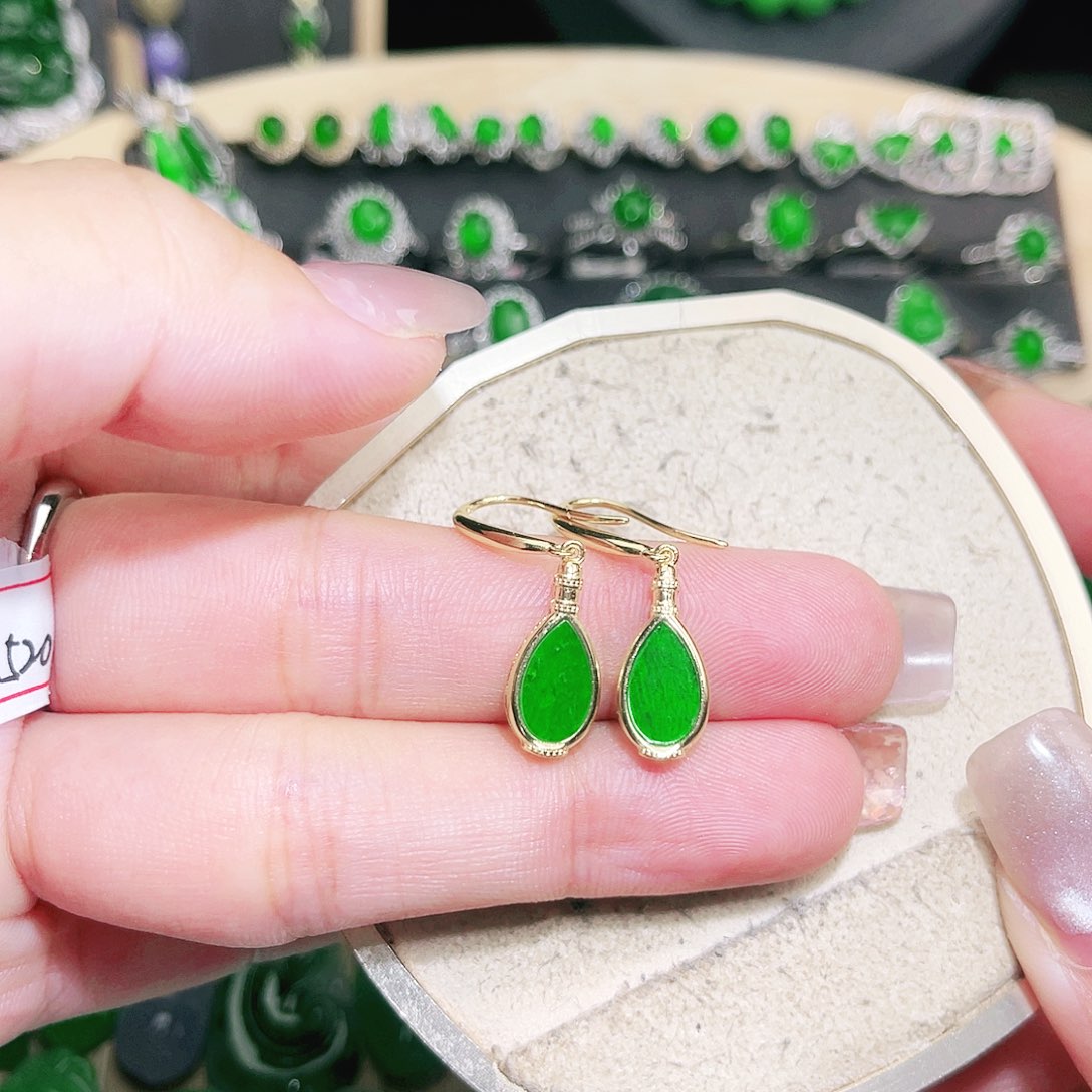 翡翠未镶嵌吊坠(不含链)裸石