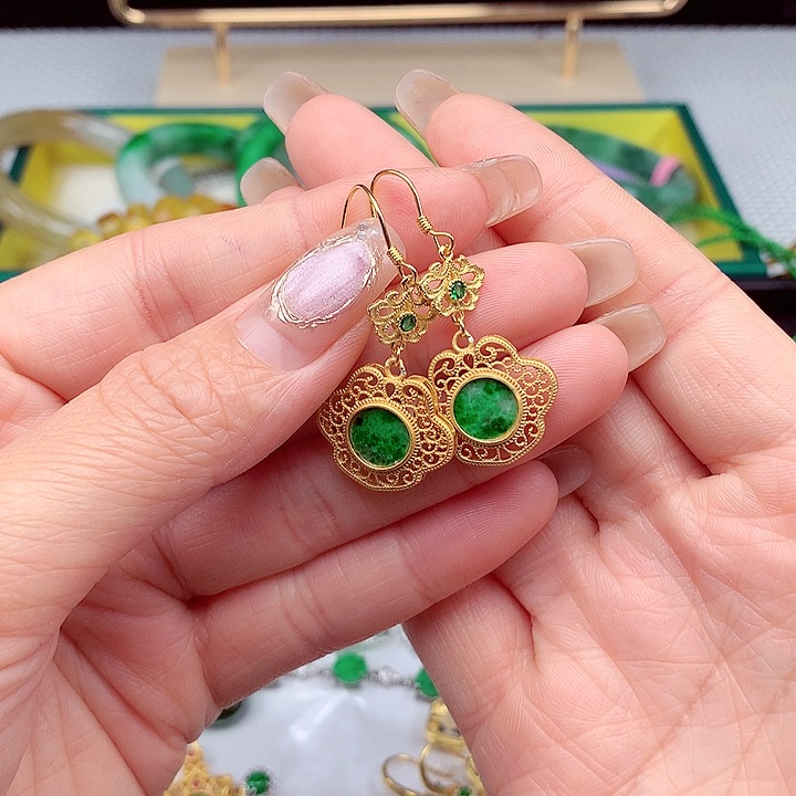 翡翠颈饰银S925镶嵌翡翠