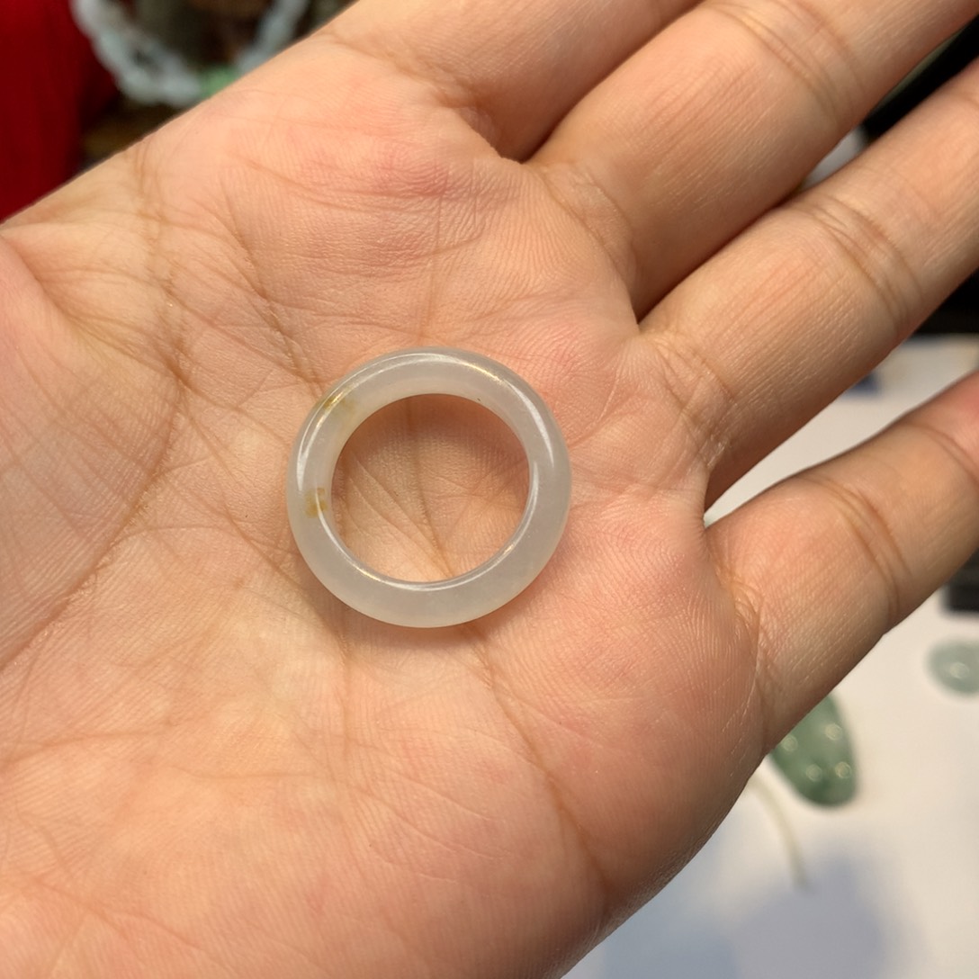 翡翠戒圈未镶嵌戒指