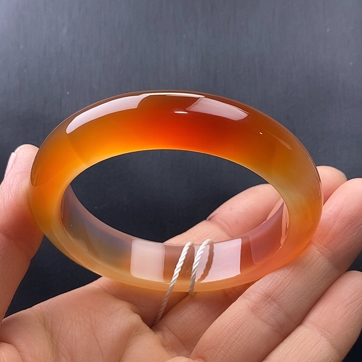 玛瑙/玉髓未镶嵌手镯54圈