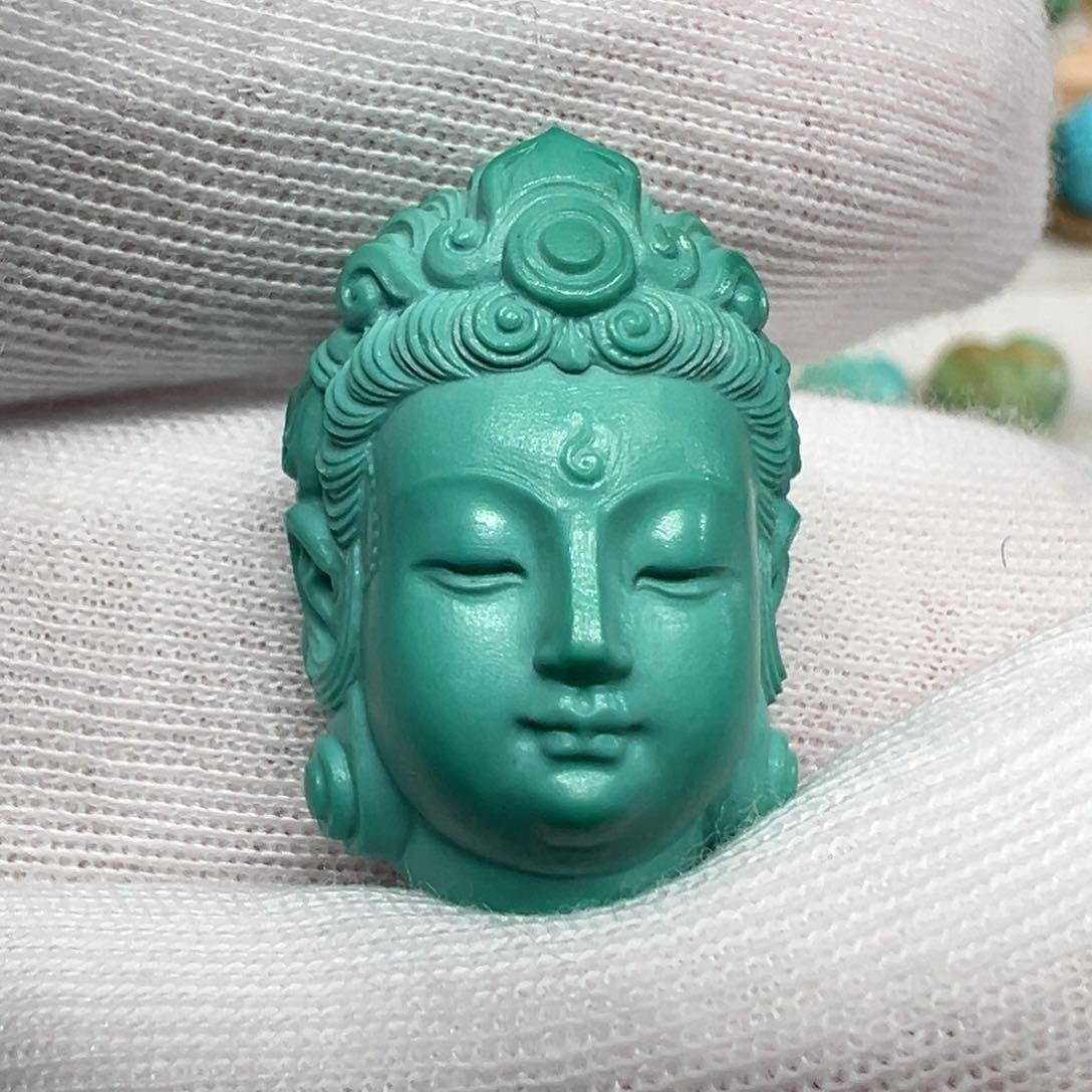 绿松石配饰未镶嵌