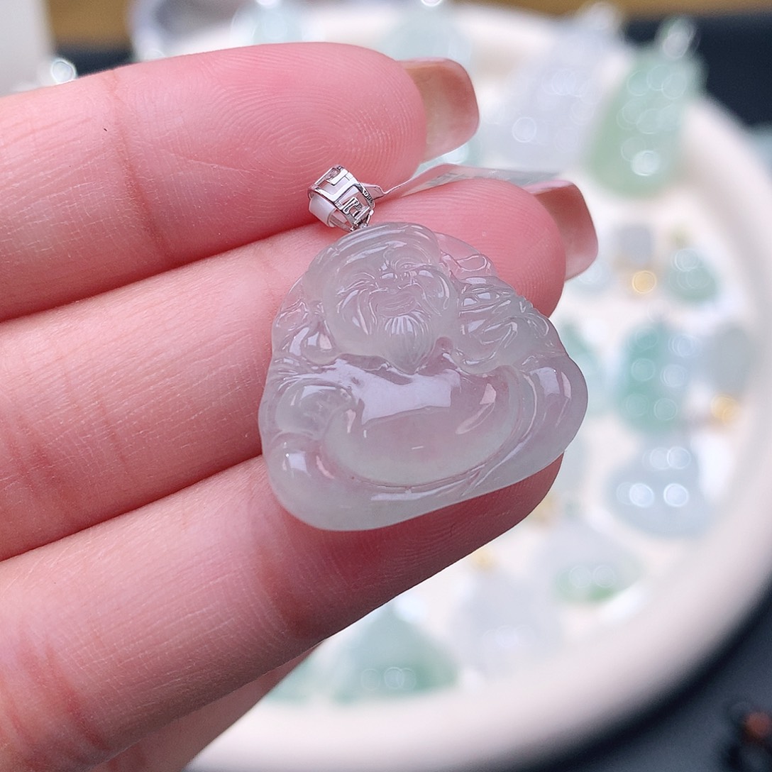 颈饰18K金镶嵌翡翠财神