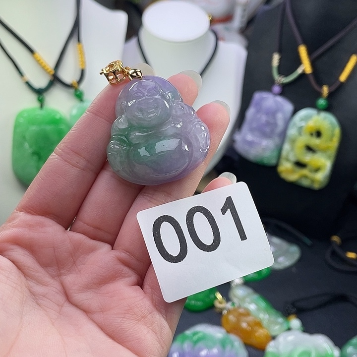 翡翠未镶嵌吊坠(赠链)