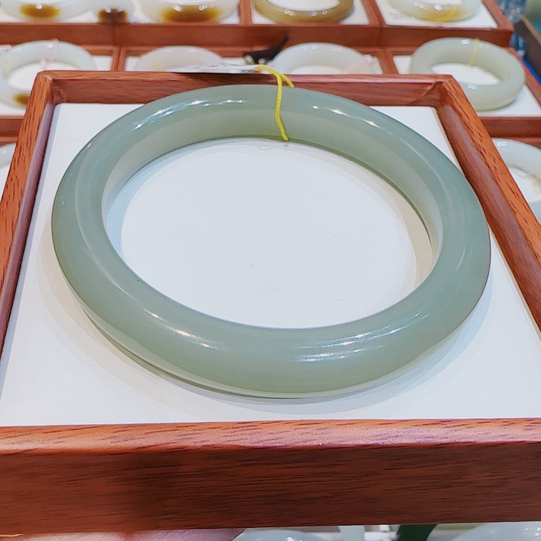 和田玉手镯未镶嵌晴水59