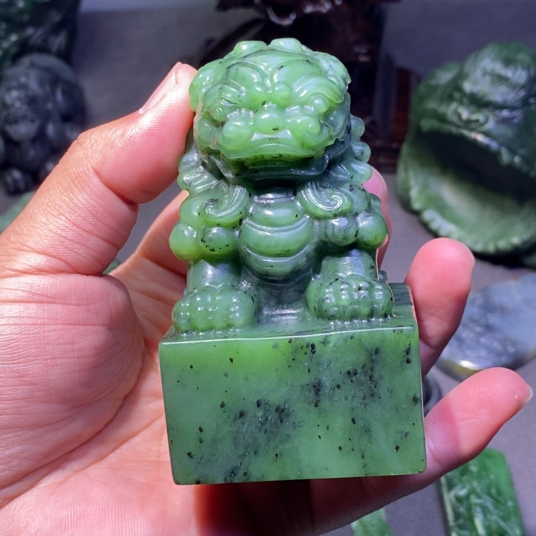 和田玉颈饰未镶嵌阿*罗