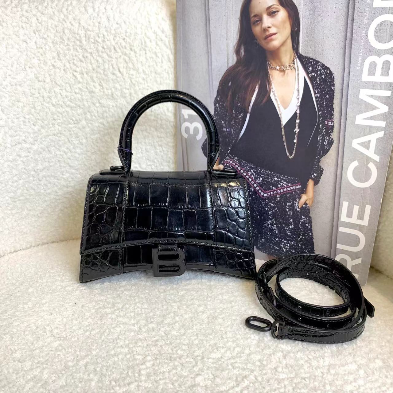 99新 Balenciaga/巴黎世家 壹臻/ so black鱼纹沙漏x S 73702073