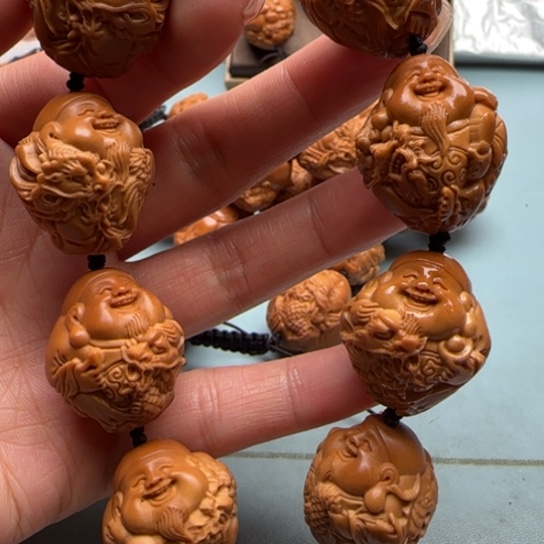 吊坠桃核橄榄雕工艺品