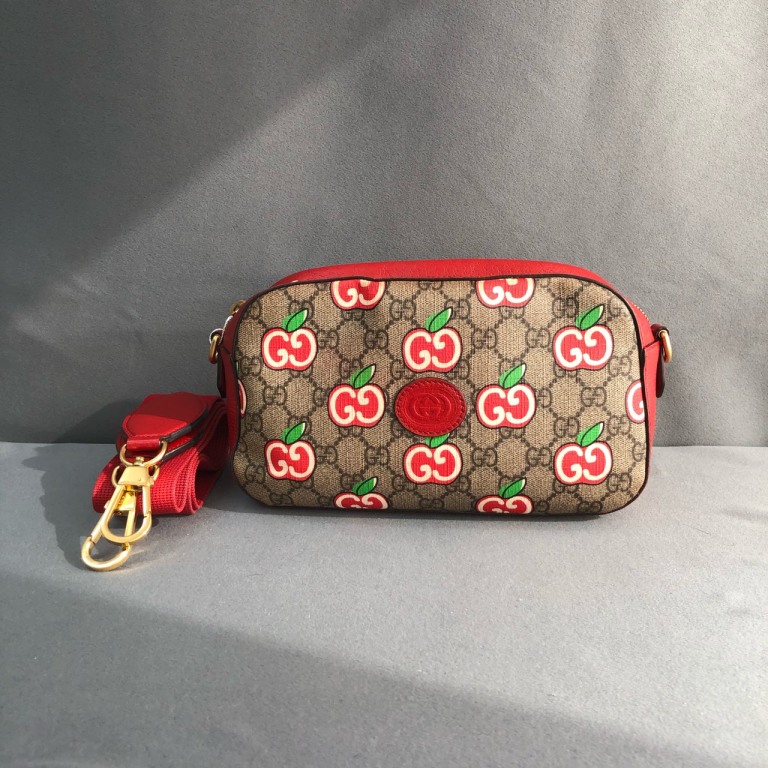 95新 GUCCI/古驰 拾锦奢品 GUCCI古驰苹果印花相机包 