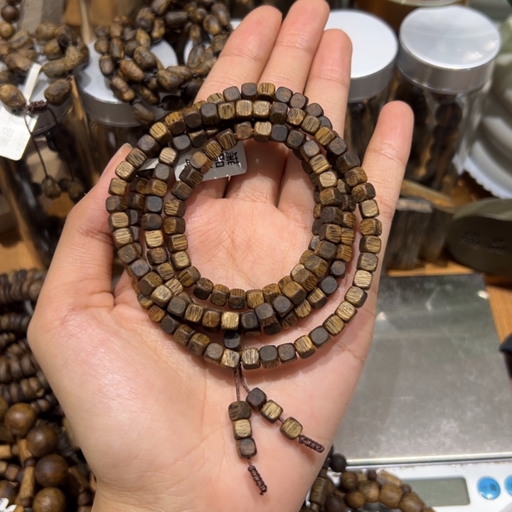 沉香碎屑沉香0.5方糖珠