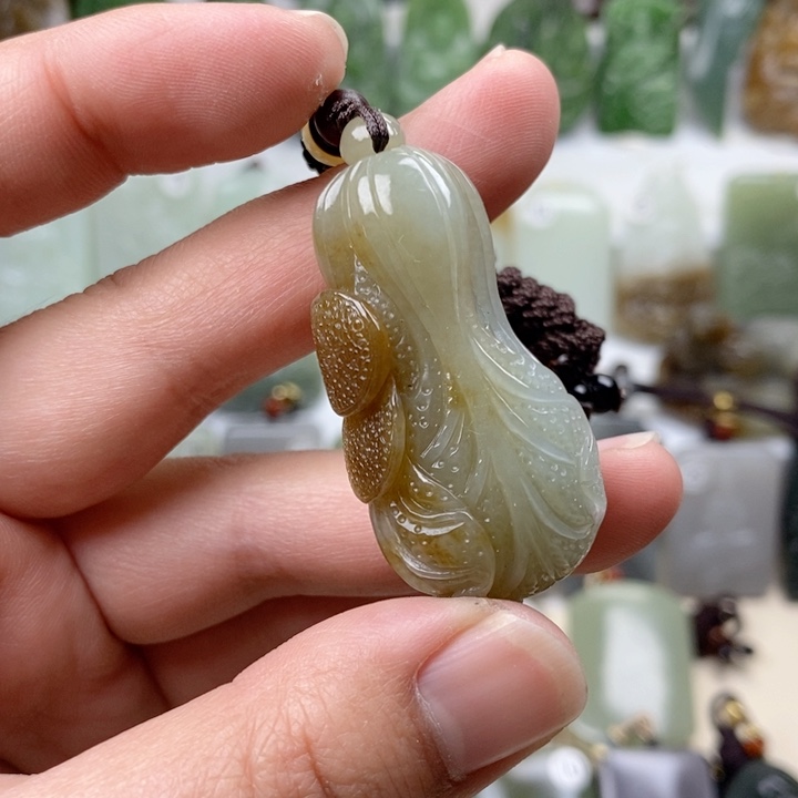 和田玉（糖玉）颈饰未镶嵌