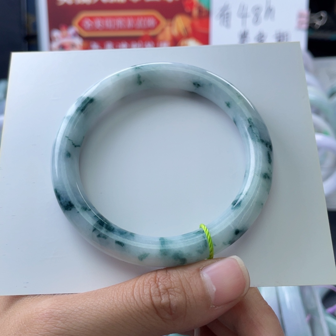翡翠未镶嵌手镯55