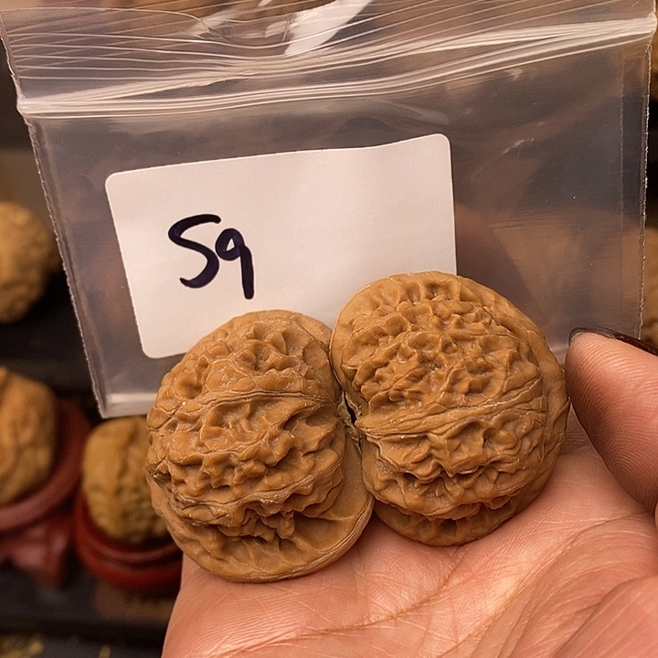 文玩核桃吊坠宫灯