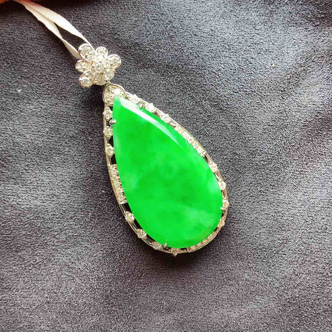 翡翠颈饰18K金镶嵌上新