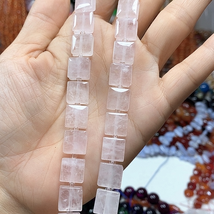 未镶嵌玛瑙/玉髓珠宝半成品天然粉晶卡10mm