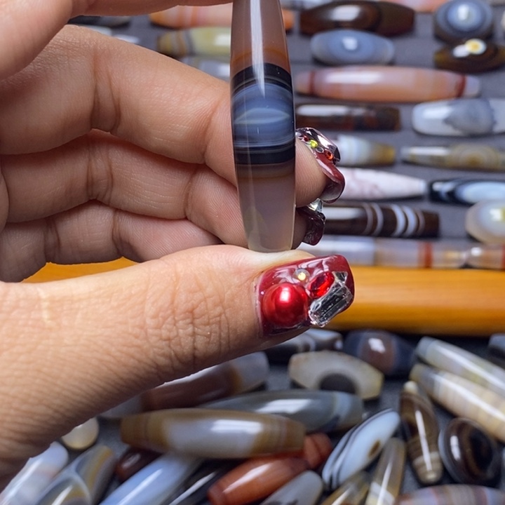 玛瑙/玉髓颈饰未镶嵌