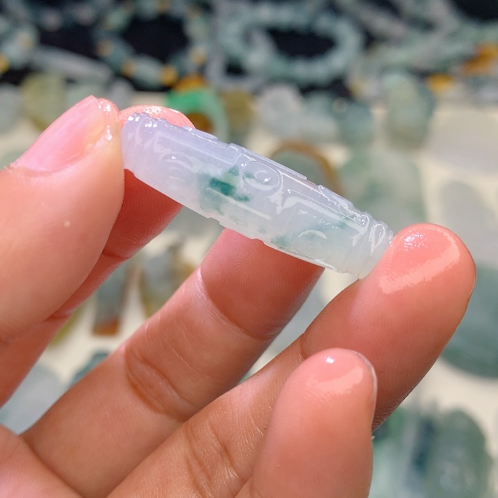 定制翡翠未镶嵌毛货