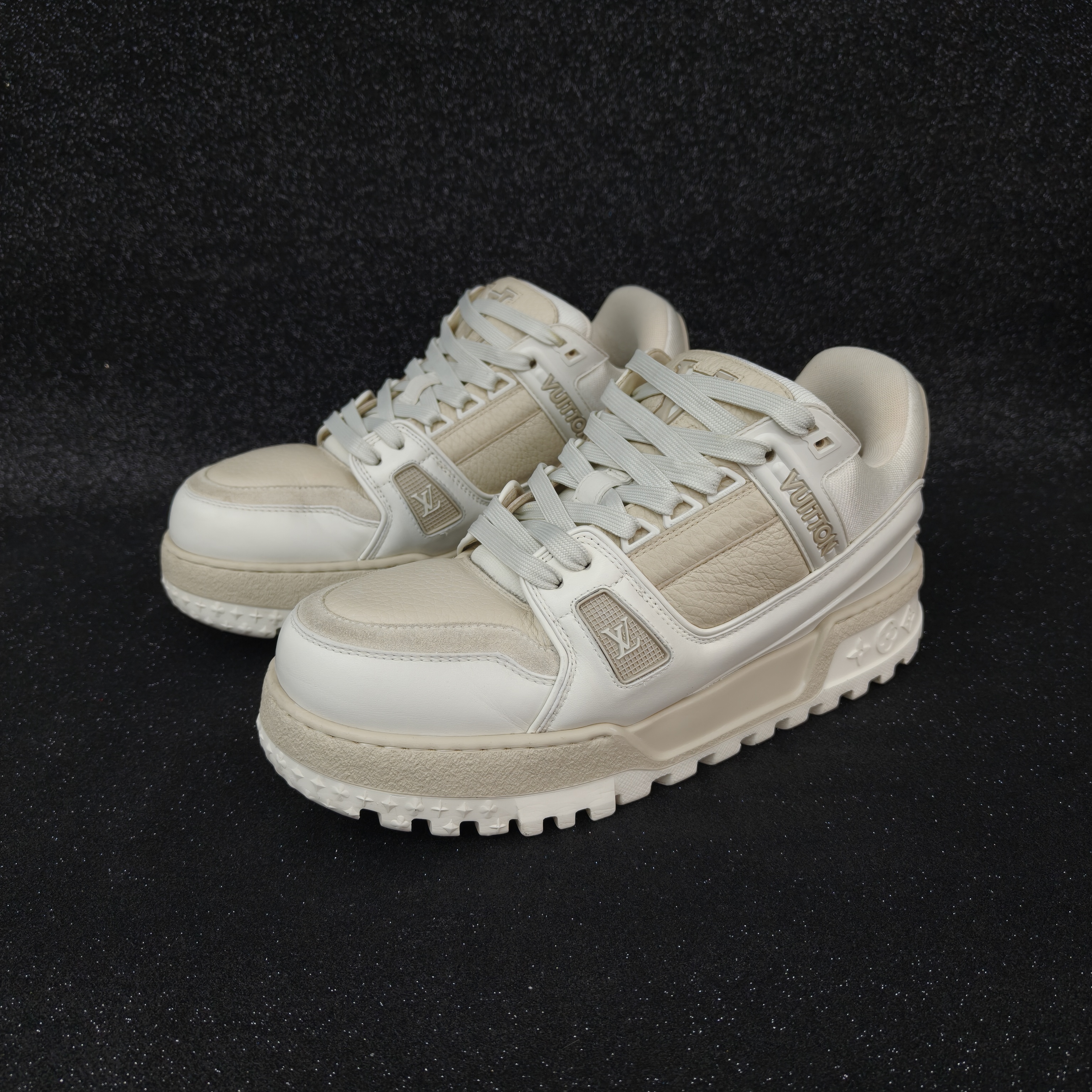 95新 LouisVuitton/路易威登 6.5码新款奶茶胖丁trainer潮鞋