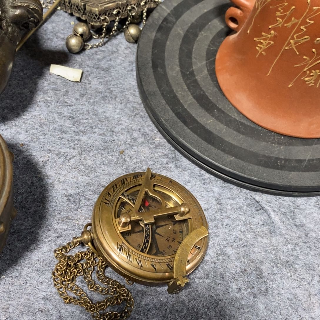 辉***铜指南针121212111