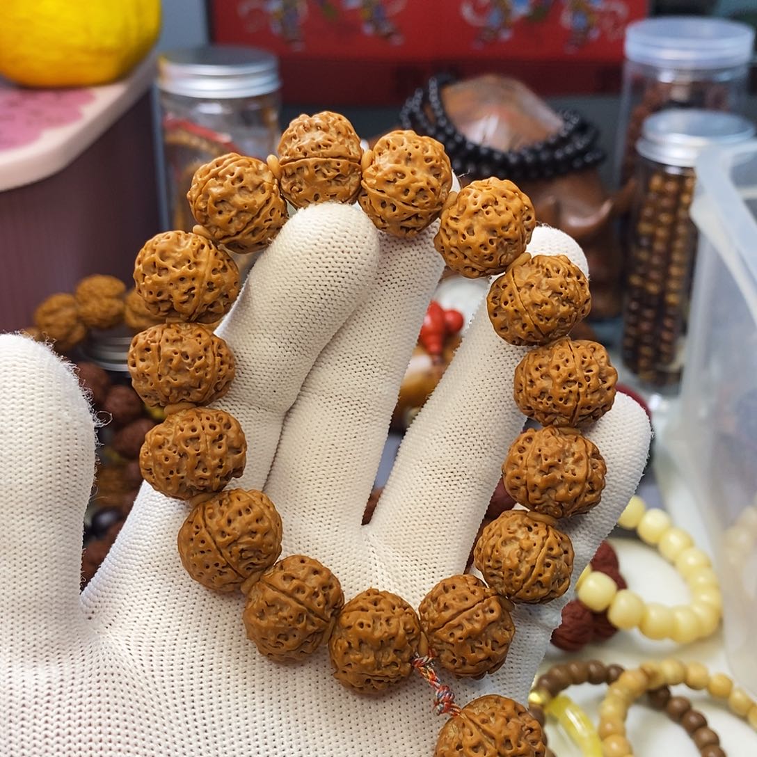 金刚菩提吊坠手串小菠萝