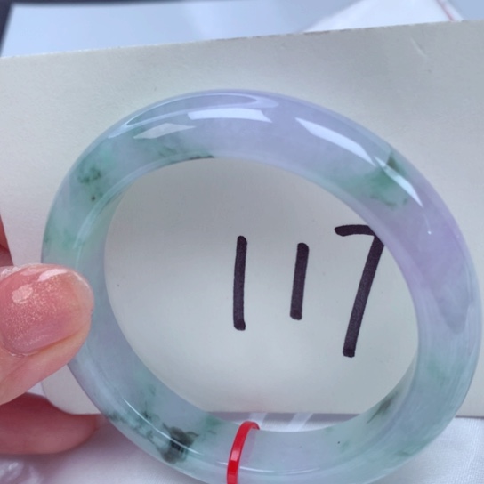 翡翠手镯未镶嵌翡翠