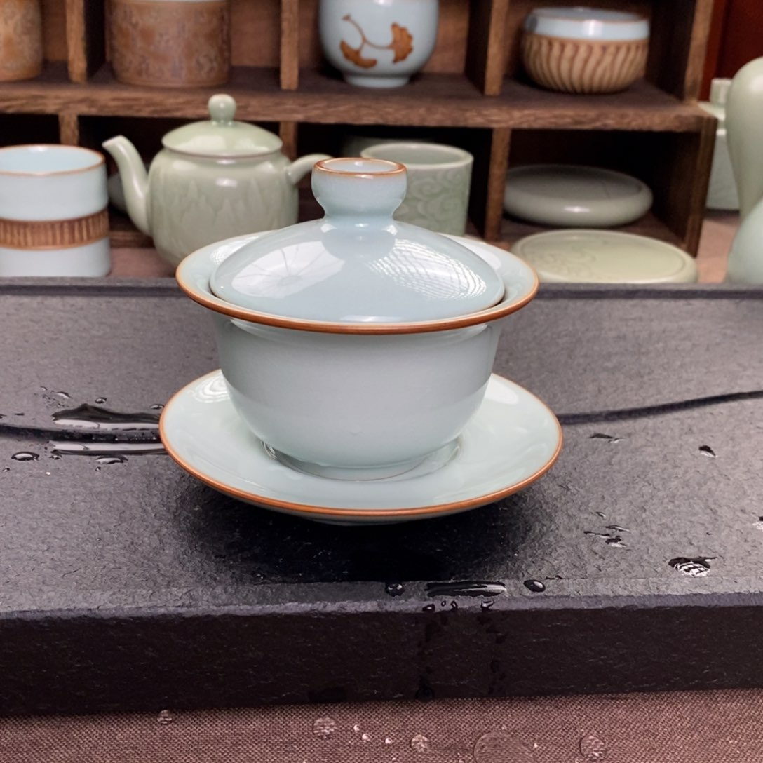 【闪购商品】天青元宝盖碗微微瑕奎奎，。。。。。