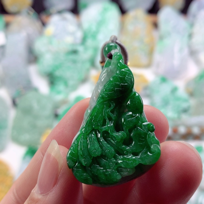 【闪购商品】翡翠吊坠(不含链)未镶嵌