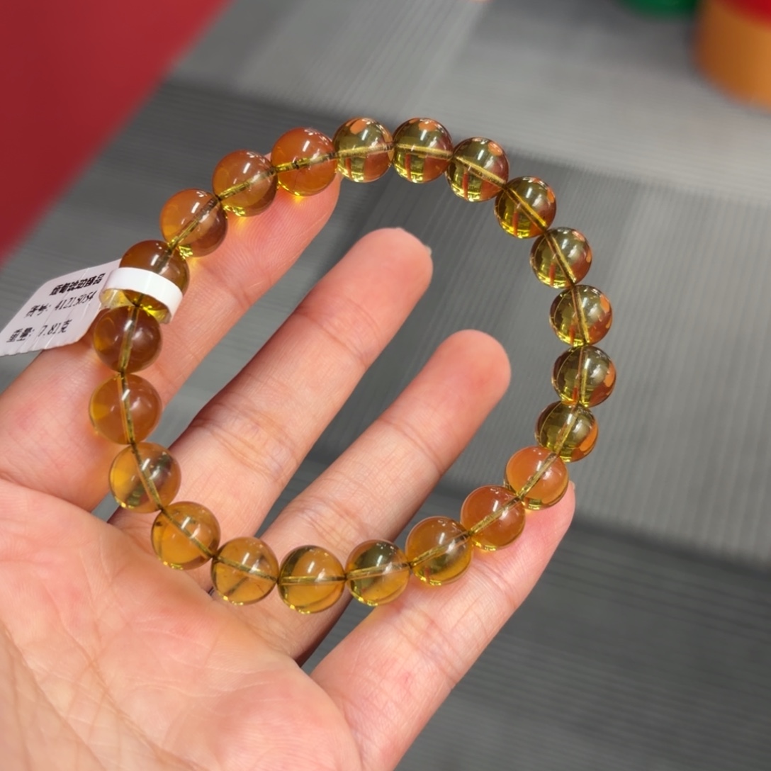 琥珀未镶嵌珠宝奇石8.8mm绿茶