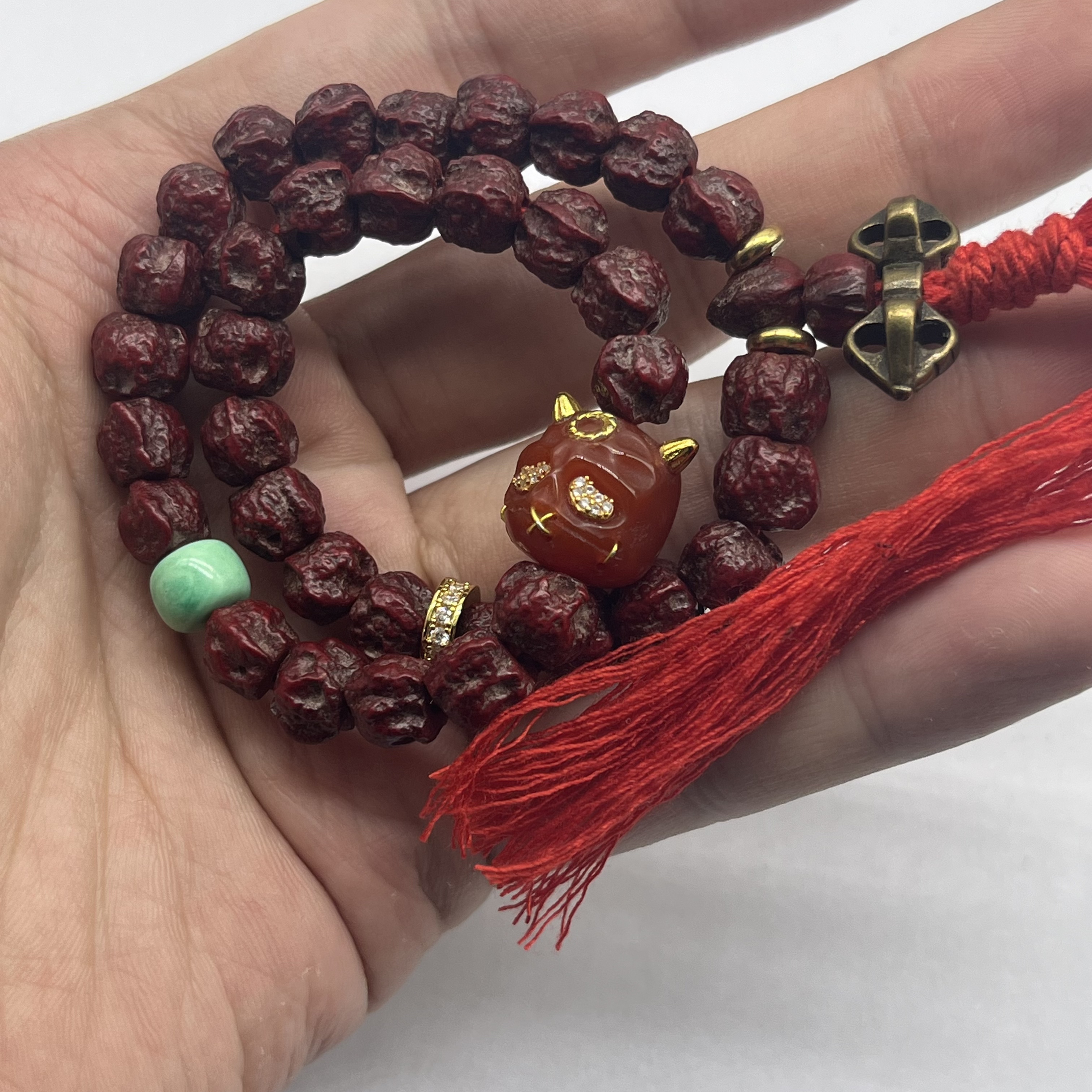 A4 百香籽约卡8双圈盘玩手串 A636（配A4礼盒套装）