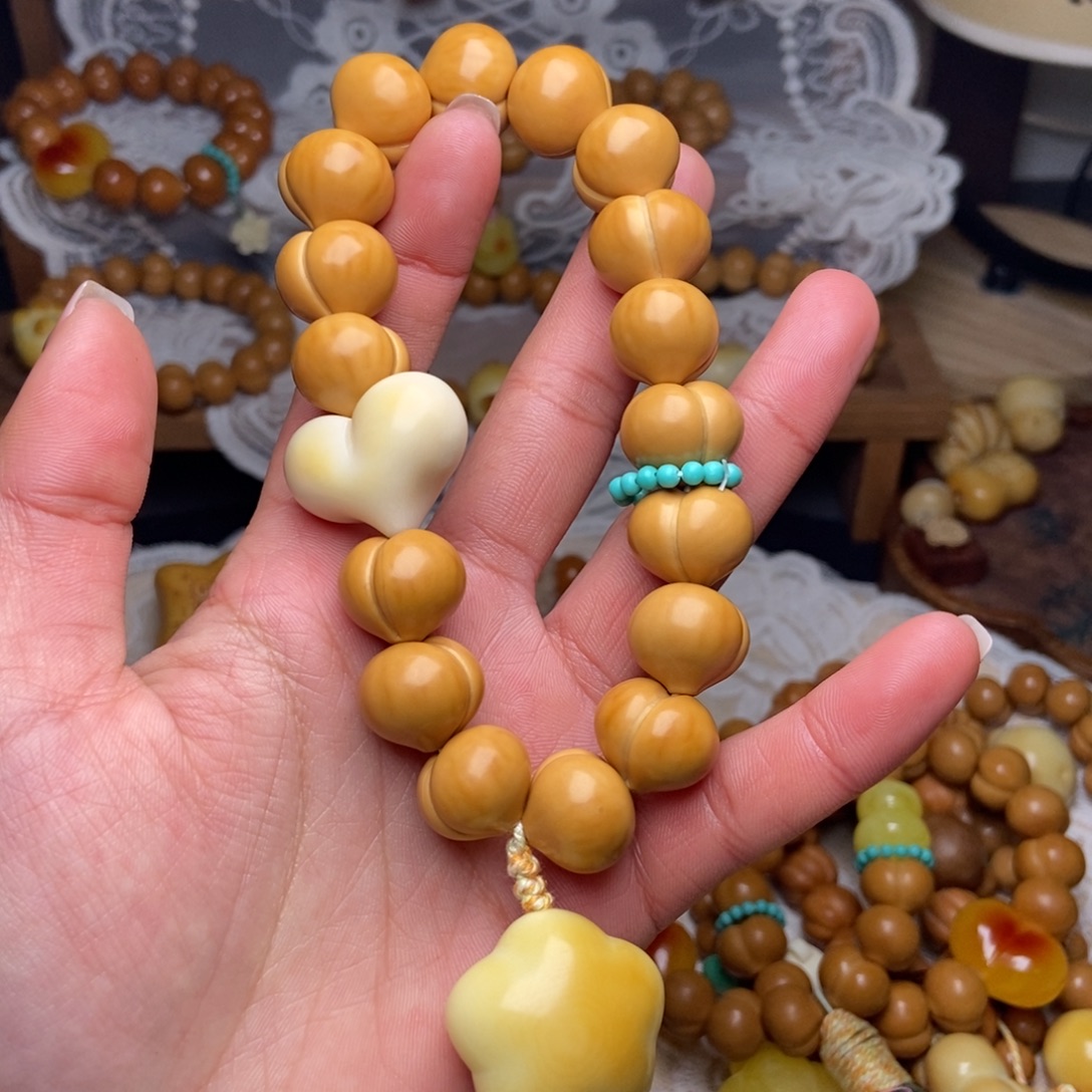 吊坠猴头核桃屁桃手持高定16