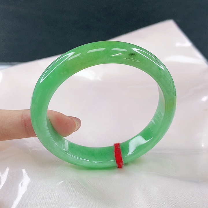 翡翠未镶嵌手镯圈52，14085