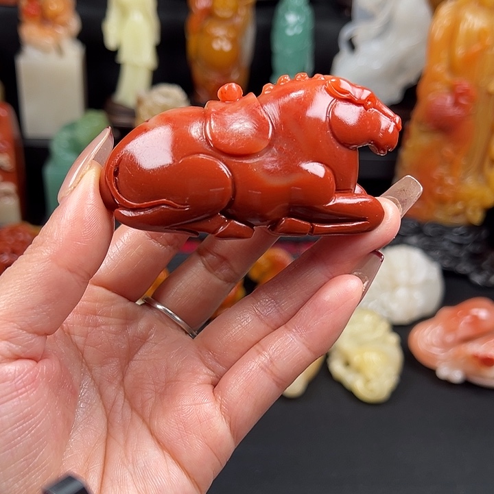 寿山石三彩老性芙蓉石