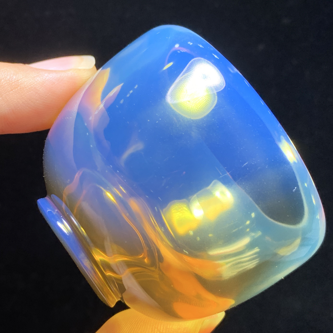 缅甸琥珀高蓝杯子38.4克