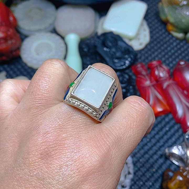 未镶嵌手链和田玉（糖玉）