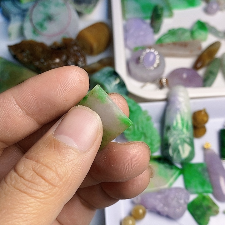 梦***唐翡翠散珠天然翡翠A货挂件