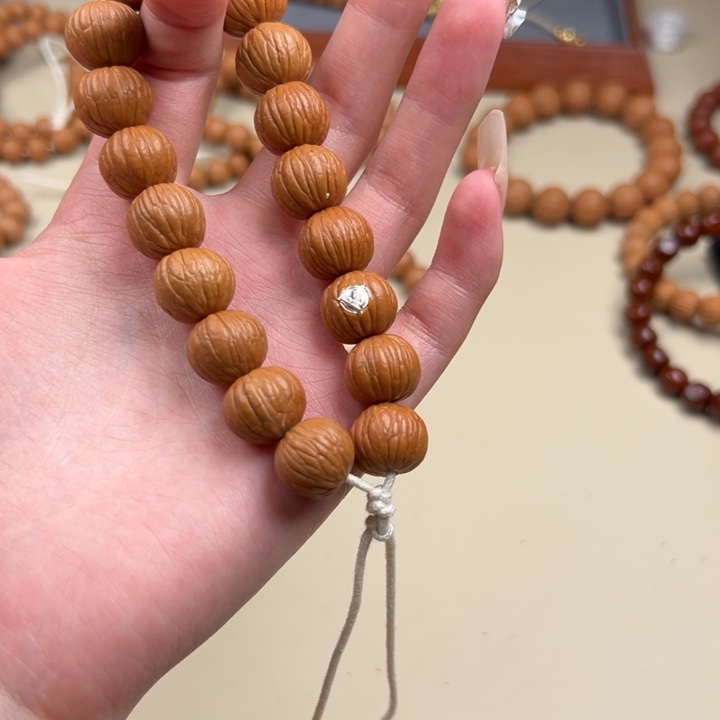 猴头核桃手串土豪银标19.9