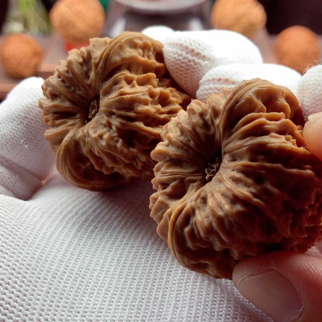 文玩核桃把件正团拉丝40.5.38.3.39.3.42.3克