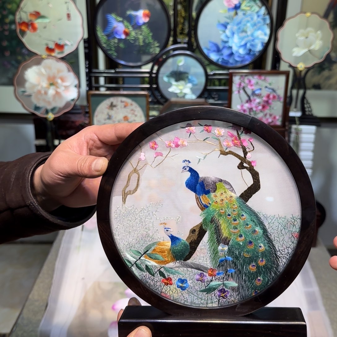 刺绣刺绣工艺精湛