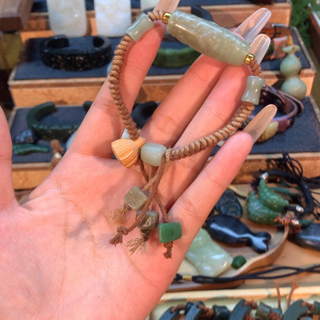 和田玉（糖玉）未镶嵌挂件