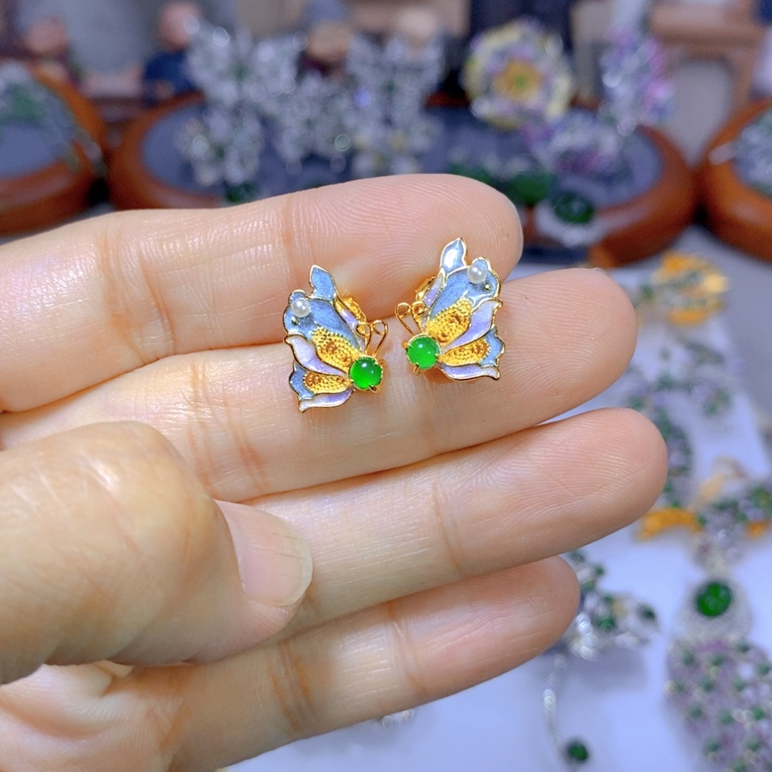 翡翠颈饰银S925镶嵌天然翡翠