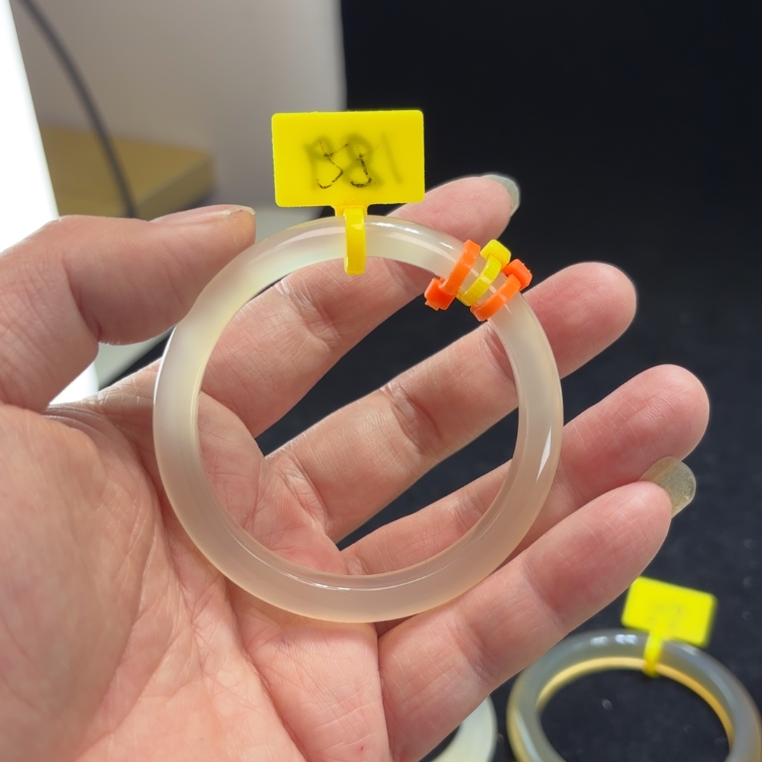 张***子玛瑙/玉髓合金手镯