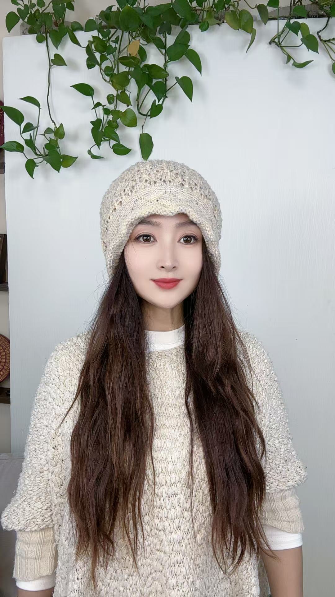 冬季新款后开叉设计羊毛混纺幻彩纱线双层保暖时尚女帽2527