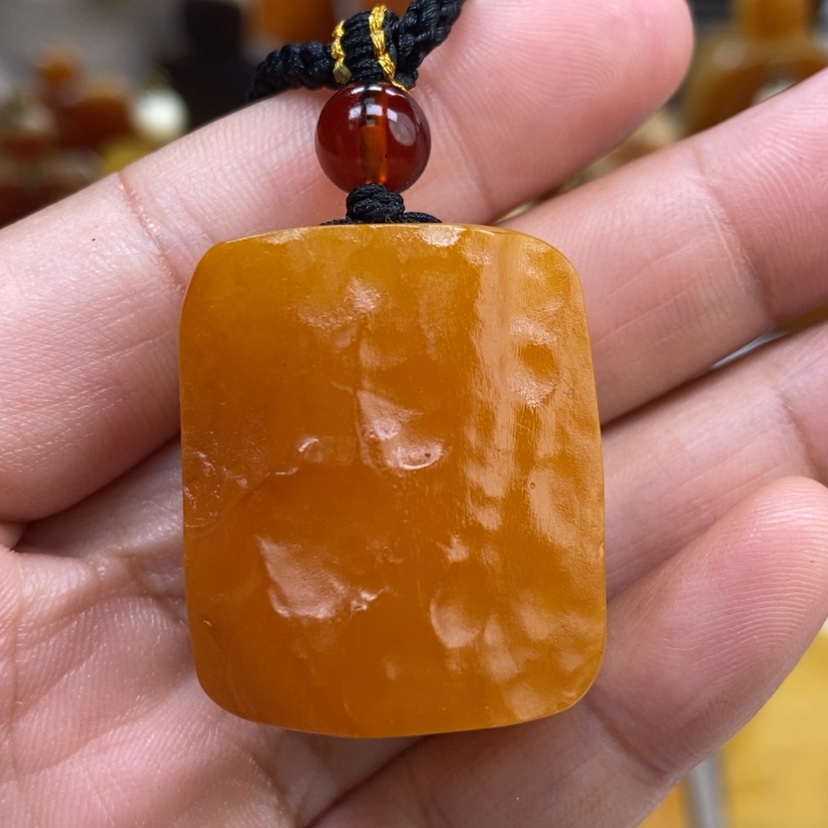 【闪购商品】琥珀颈饰未镶嵌