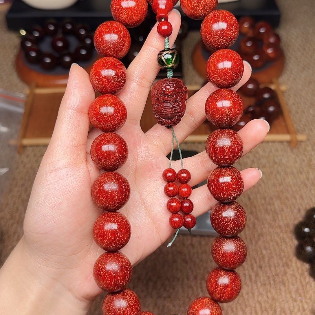 檀香紫檀（小叶紫檀）Q350