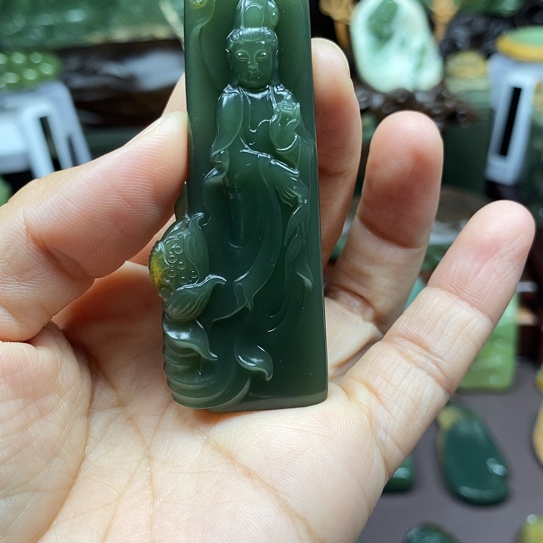 福***5颈饰未镶嵌岫岩河磨玉（透闪石质玉）