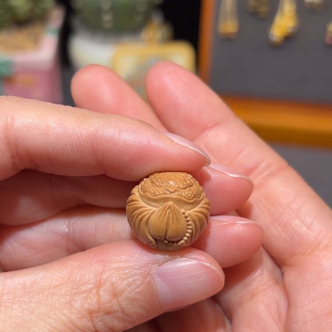 吊坠猴头核桃盘串小金蝉