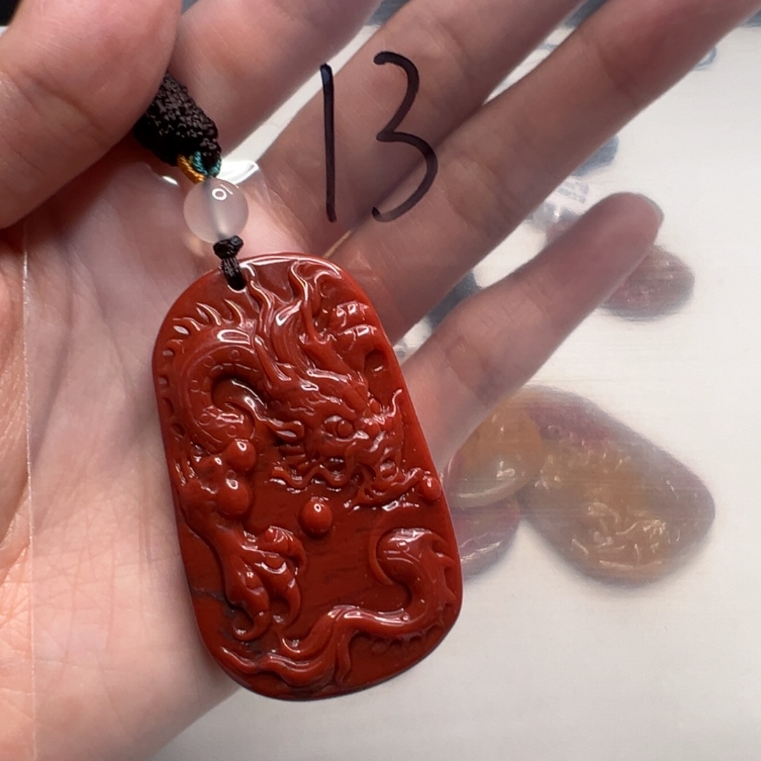 未镶嵌石英质玉（黄龙玉）吊坠13